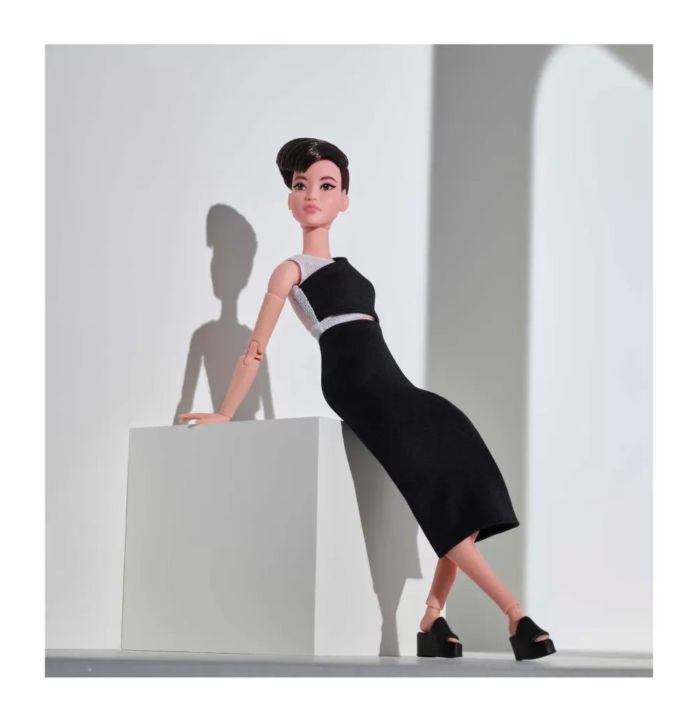 Best Sale , Bambola Signature Looks Snodata, Petite, Castana, Giocattolo Per Bambini 6+ Anni, Gxb29 Fashion Dolls