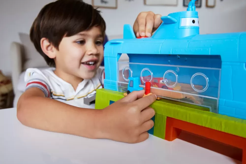 Best Sale Disney Pixar Auto Sottomarino Playset Per Lavaggio, Con Macchinina Saetta Mcqueen Che Cambia Colore Con L'Acqua; Giocattolo Per Bambini 4+ Anni Garage E Circuiti