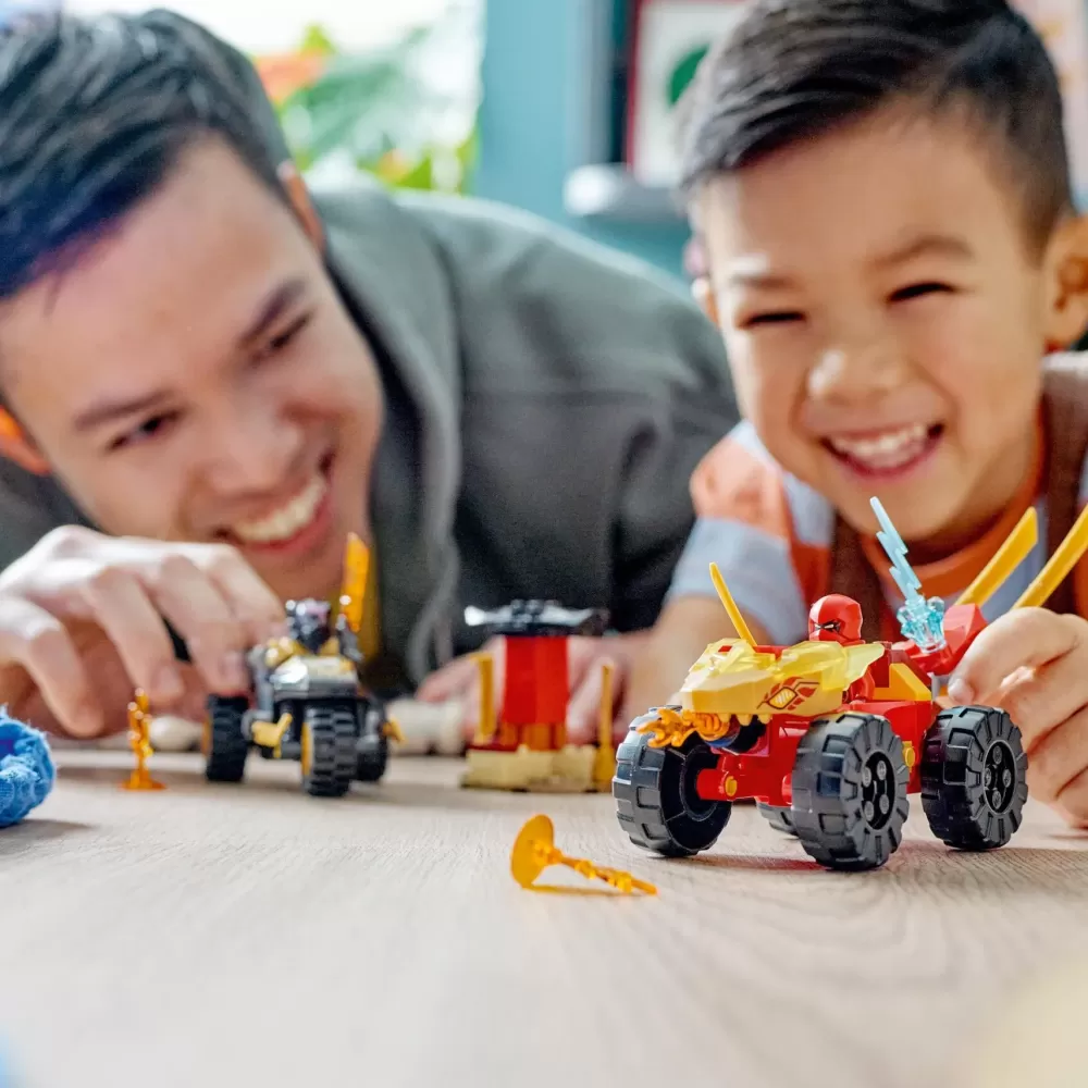 New 71789 Battaglia Su Auto E Moto Di Kai E Ras, Veicoli Giocattolo Con 2 Minifigure, Giochi Ninja Per Bambini 4+ Anni Mattoncini